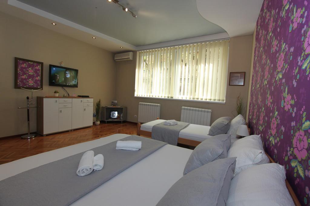 Sneki Apartment Belgrado Exterior foto